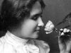 Hellen Keller: Mengubah Keterbatasan Menjadi Keajaiban