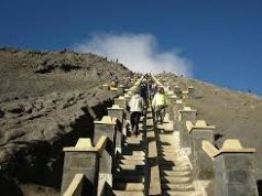 Napak Tilas ke Kawah Bromo Kawah Bromo