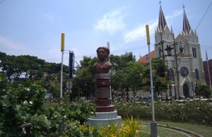 Menapaki Jejak Chairil Anwar Bersama Festival Sastra Kota Malang Menapaki Jejak Chairil Anwar Bersama Festival Sastra Kota Malang