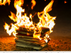 Bibliosida: Mengapa Buku-Buku Dibakar? Mengapa Benda Mati Itu Dihukum? Bibliosida: Mengapa Buku-Buku Dibakar? Mengapa Benda Mati Itu Dihukum?