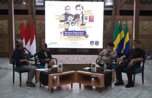 Keagungan Pikukuh Sunda dalam Buku “Mandala Kembang” karya Trie Utami Moderator dan Pembabar Bedah Buku Mandala Kembang (Pendopo Rumah Dinas Walikota Bandung, 14 Februari 2026)